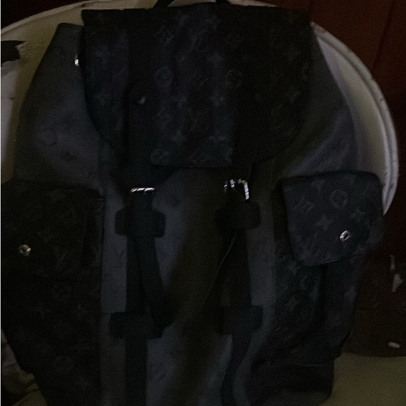 Louis Vuitton Christopher MM bag - Picture 2 of 4